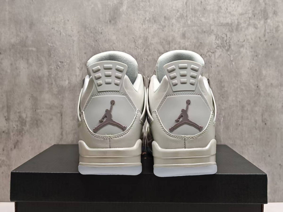 Air Jordan 4 Retro 'Cool Grey' Cool Grey/Chrome/Dark Charcoal/Varsity Maize