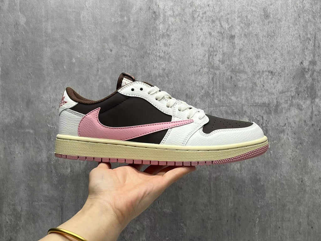 Travis Scott x Air Jordan 1 Low OG 'Mocha' (2019)