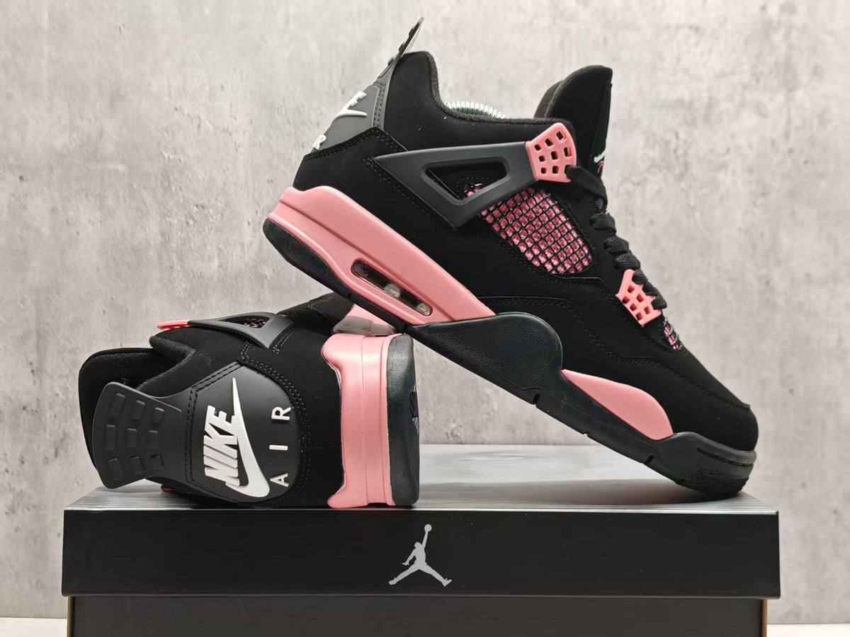 Air Jordan 4 – Pink Thunder