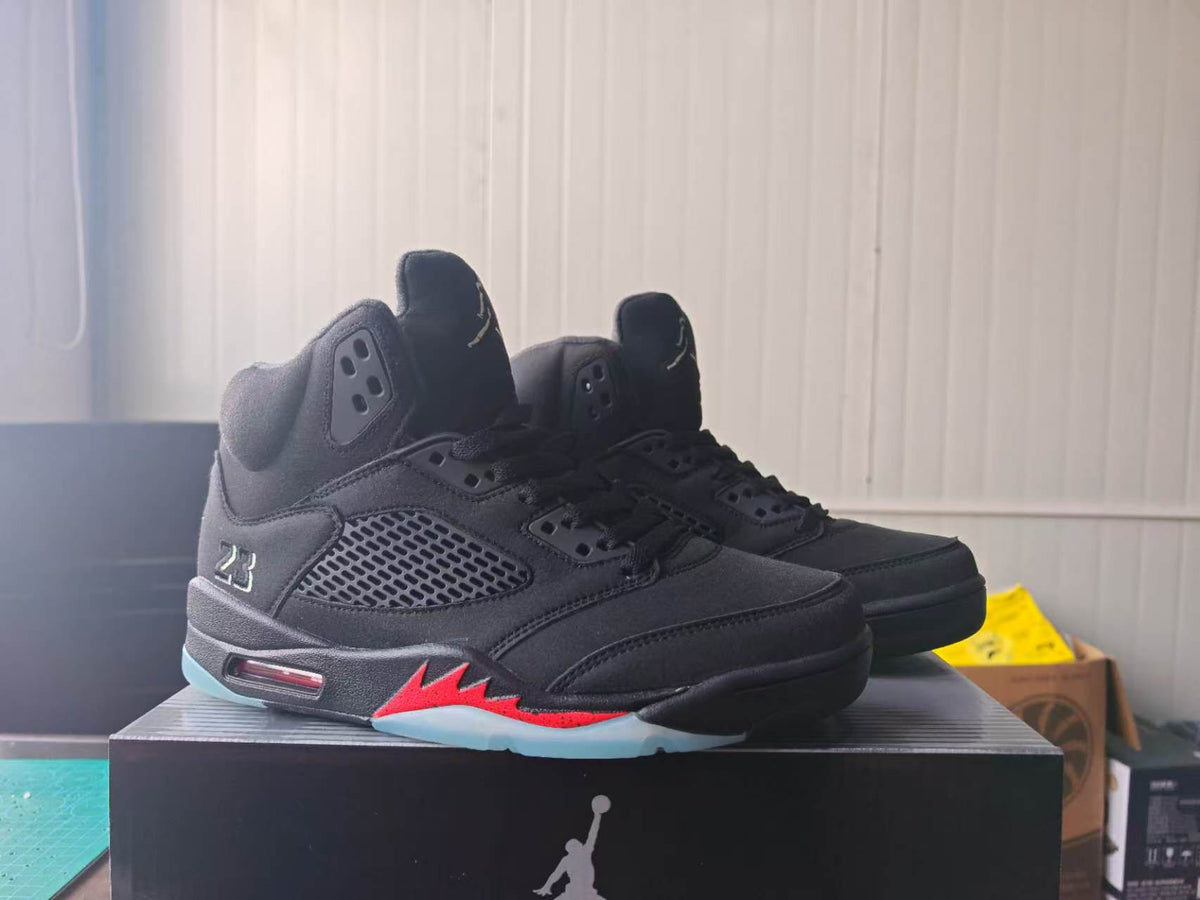 Air Jordan 5 'New Halloween'